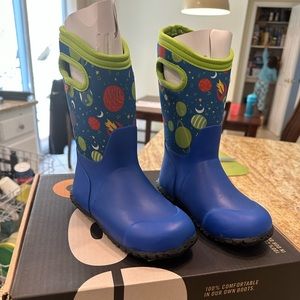 Bogs little kids boots for rain and snow